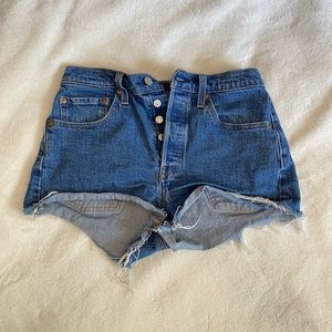 Levi’s 501 shorts dark wash